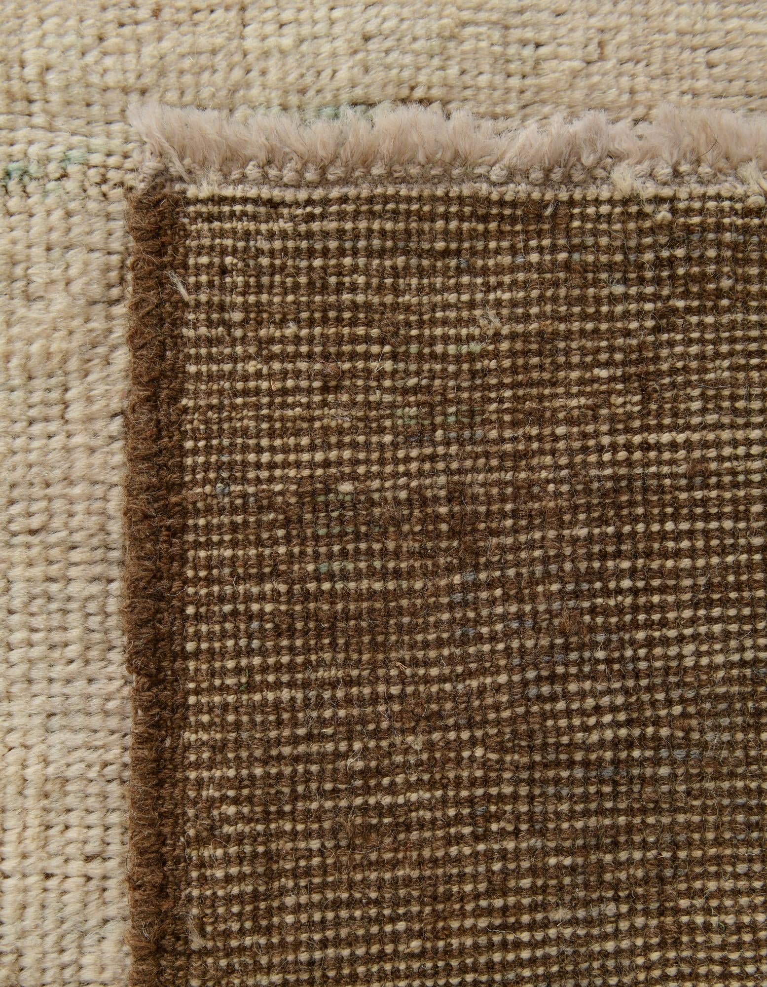 4' x 6' 1 Hand Knotted Oushak Wool Rug