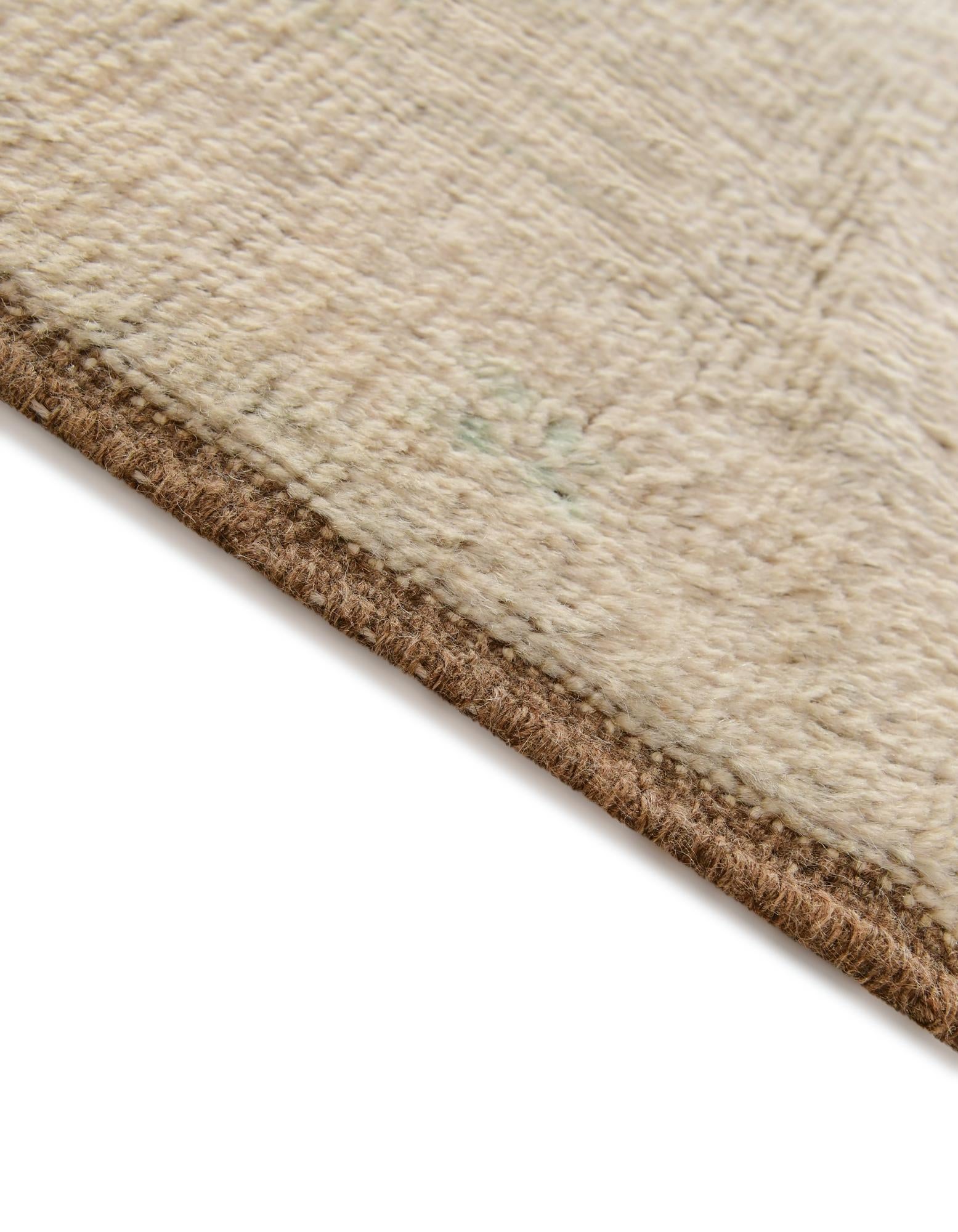 4' x 6' 1 Hand Knotted Oushak Wool Rug