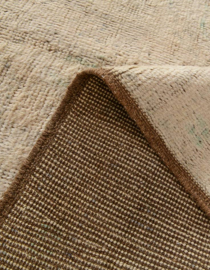 Detail image of 4' x 6' 1 Hand Knotted Oushak Wool Rug