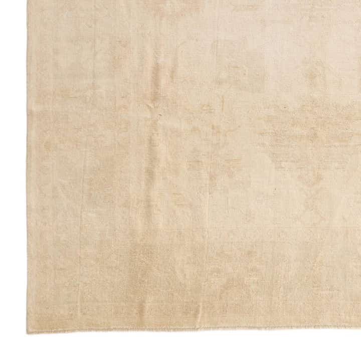 8' 5 x 9' 9 Hand Knotted Oushak Wool Rug