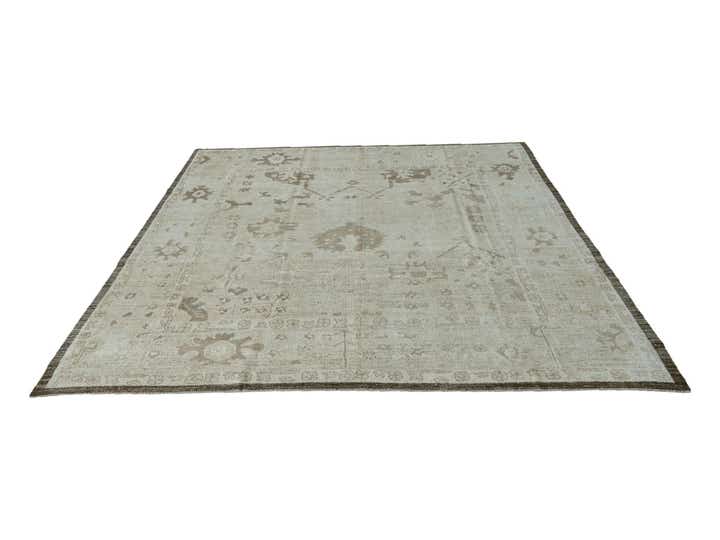 9' 2 x 11' 8 Hand Knotted Oushak Wool Rug