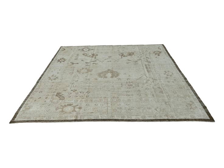 Detail image of 9' 2 x 11' 8 Hand Knotted Oushak Wool Rug