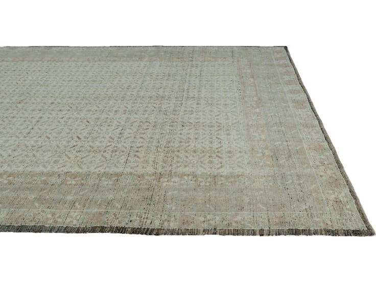 Detail image of 9' 5 x 11' 4 Hand Knotted Oushak Wool Rug