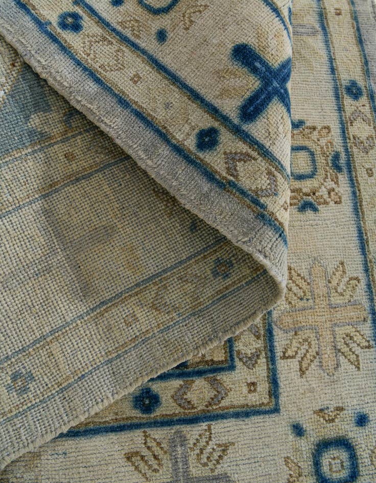 Detail image of 3' 6 x 4' 10 Hand Knotted Oushak Wool Rug