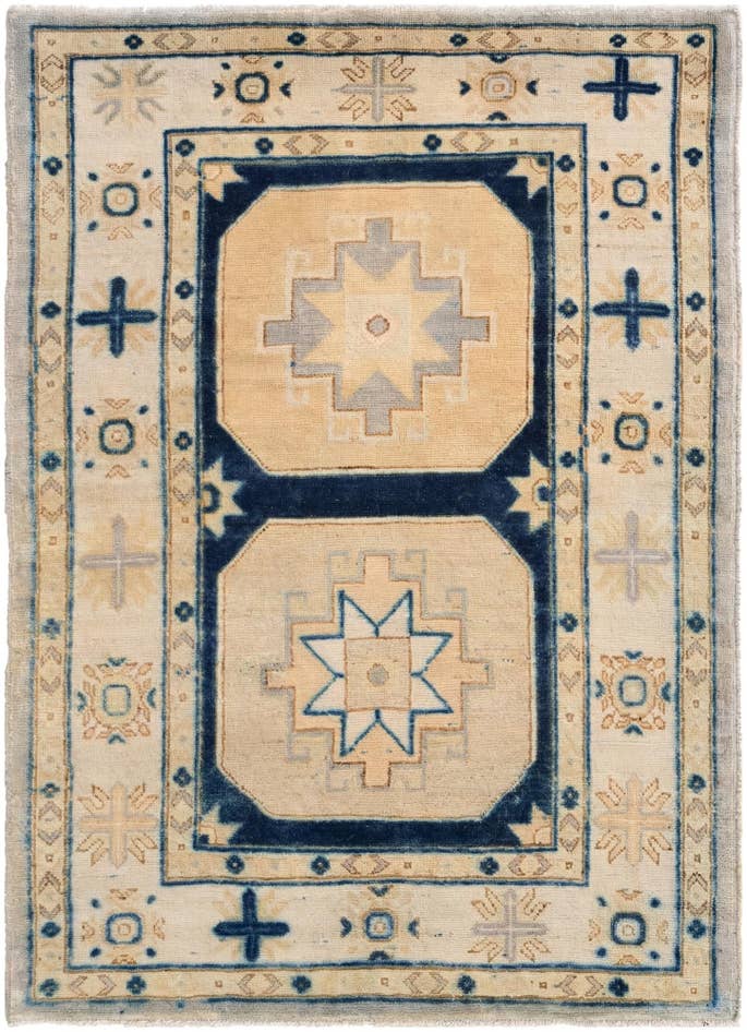 Detail image of 3' 6 x 4' 10 Hand Knotted Oushak Wool Rug