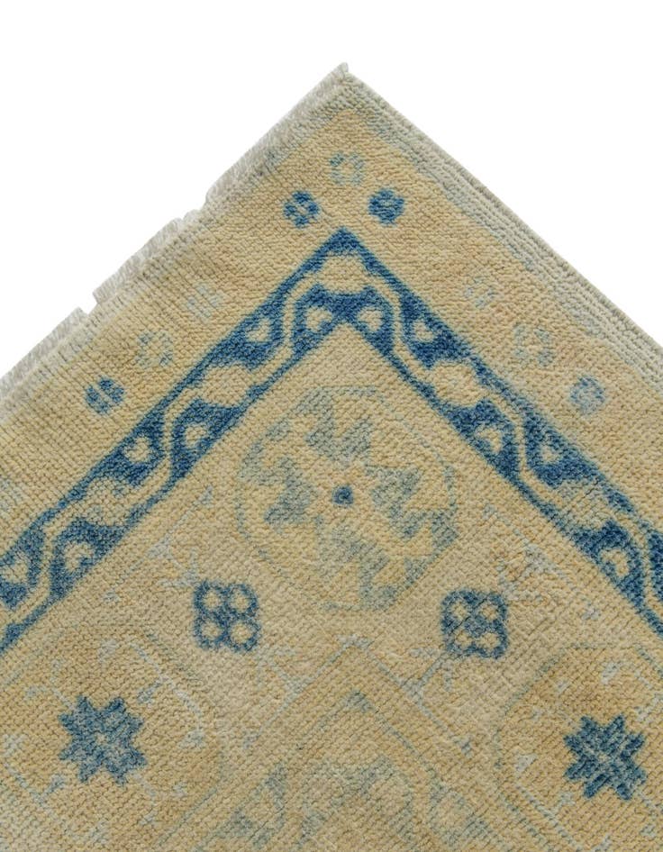 Detail image of 4' 10 x 6' 9 Hand Knotted Oushak Wool Rug