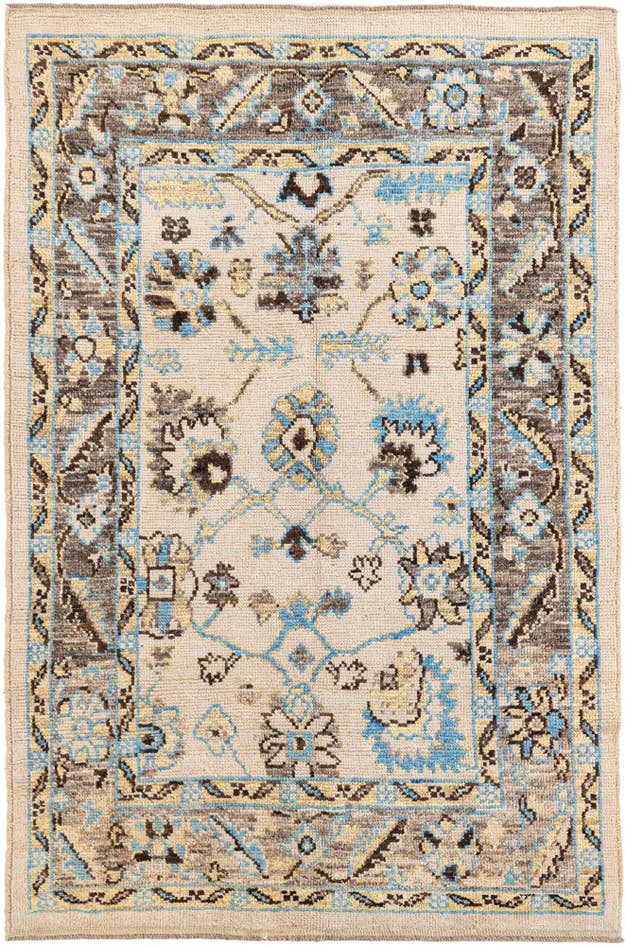 Detail image of 6' 6 x 9' 8 Hand Knotted Oushak Wool Rug