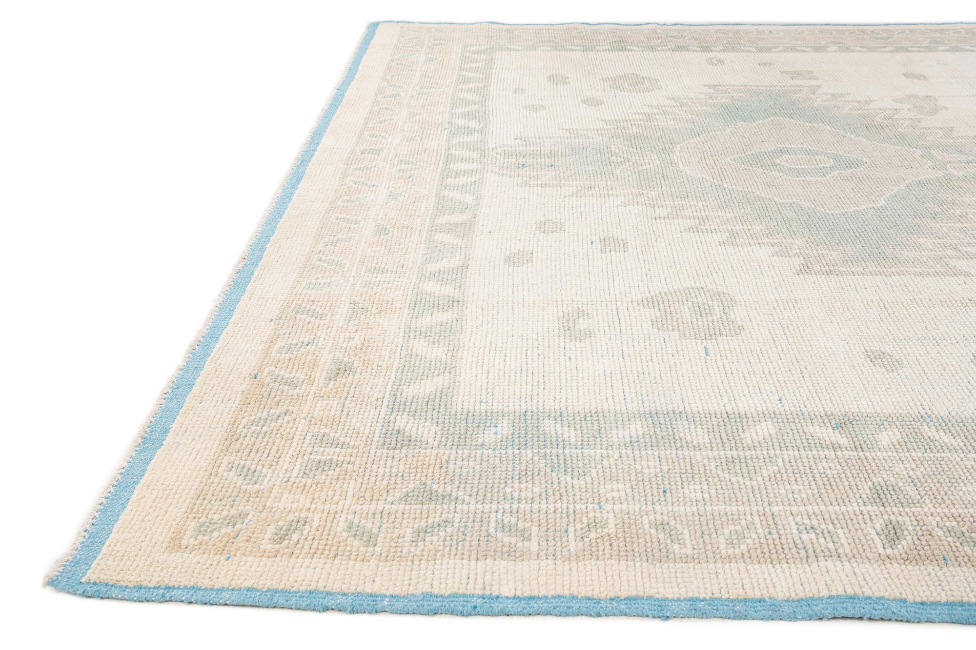 8' 9 x 12' 2 Hand Knotted Oushak Wool Rug