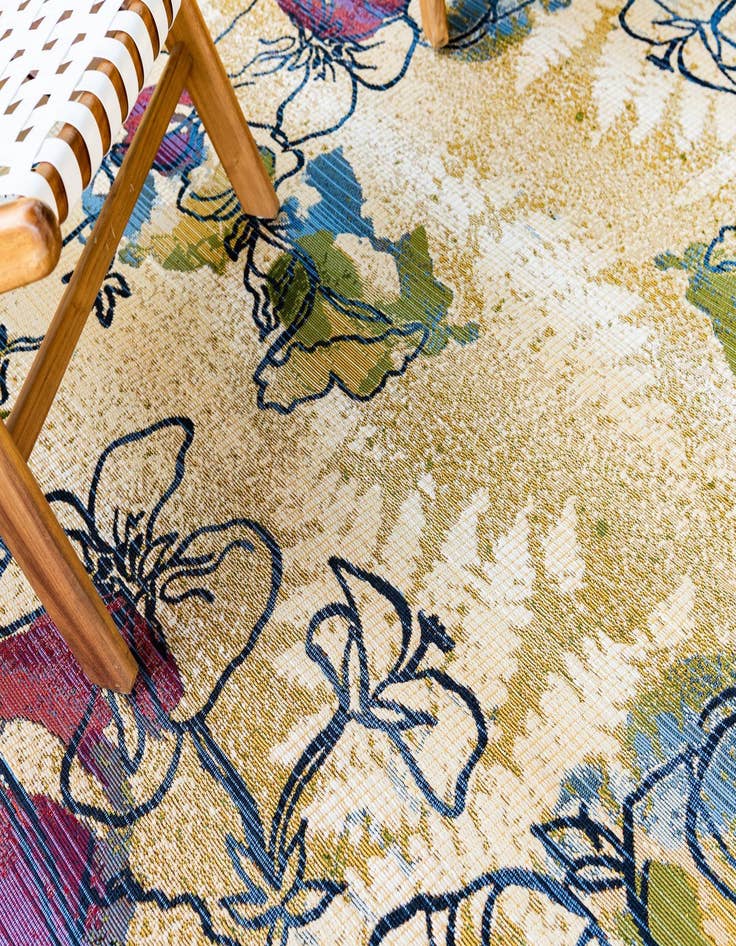 Detail image of 8' x 11' 4  Washable Botanical Indoor / Outdoor Rug