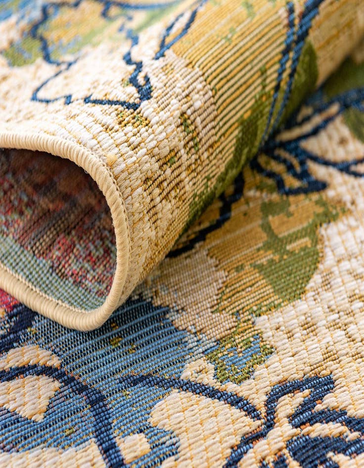 Detail image of 8' x 11' 4  Washable Botanical Indoor / Outdoor Rug