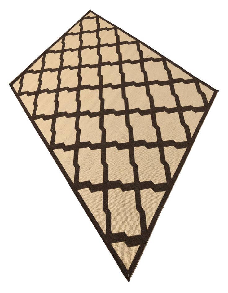 Detail image of 5' x 7' 6 Washable Lattice Indoor / Outdoor Rug