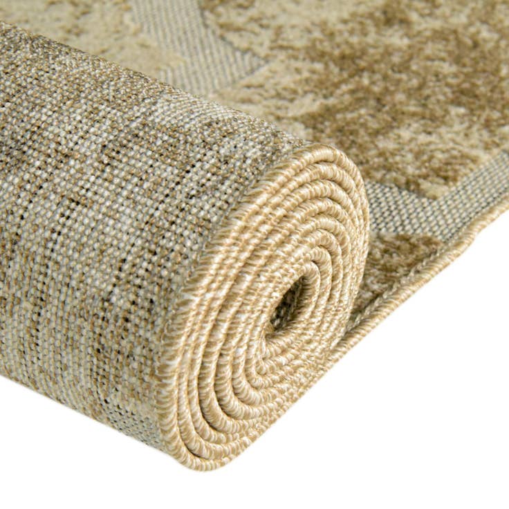 Detail image of 6' x 9' Easy-Clean Lattice Indoor / Outdoor Rug