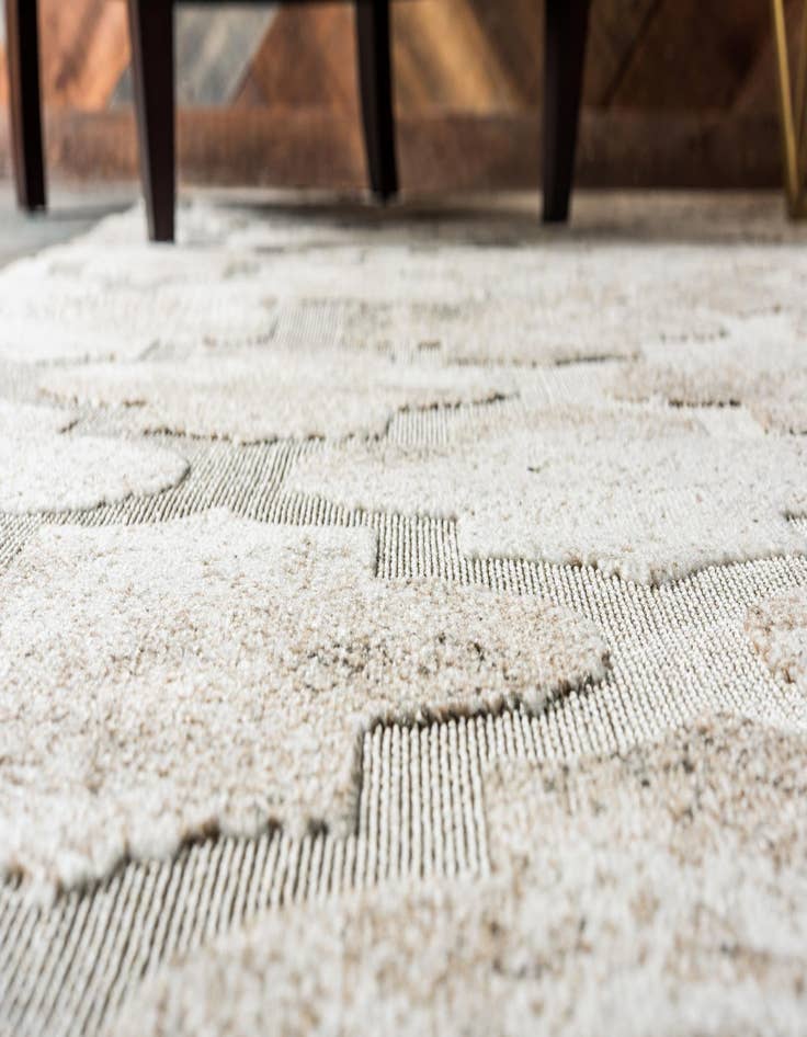 Detail image of 7' x 10'  Washable Trellis Indoor / Outdoor Rug