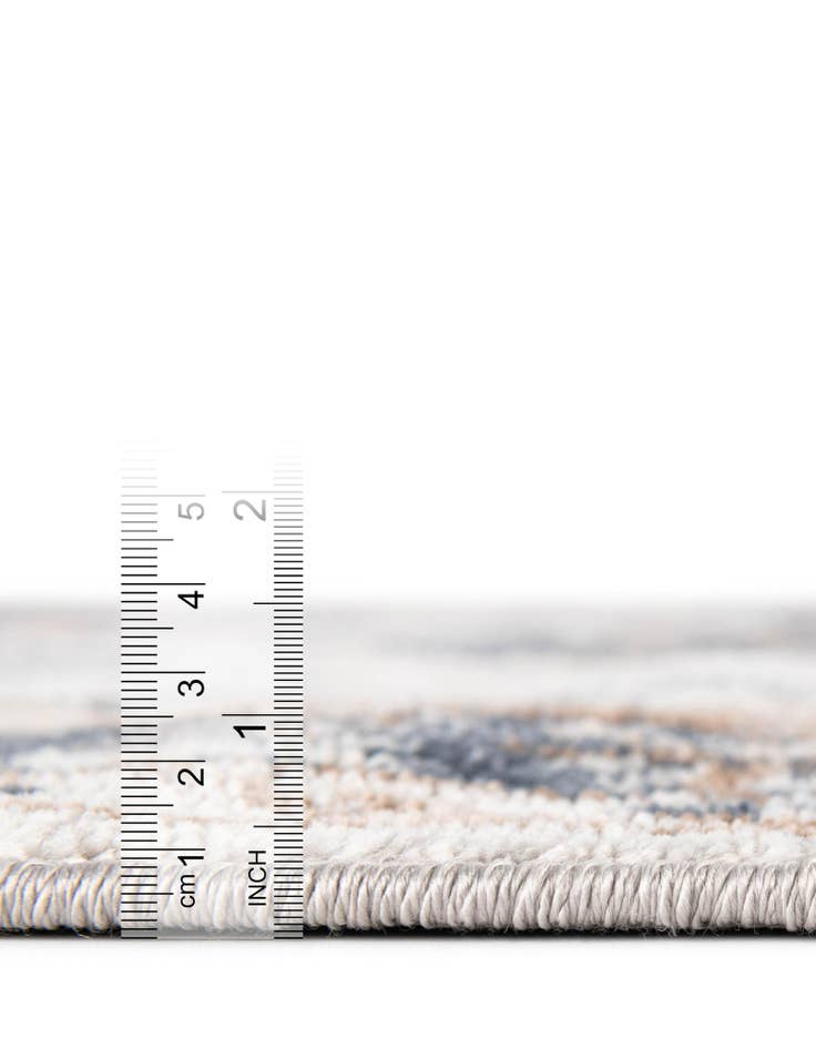 Detail image of 6' x 9' Oxford Rug