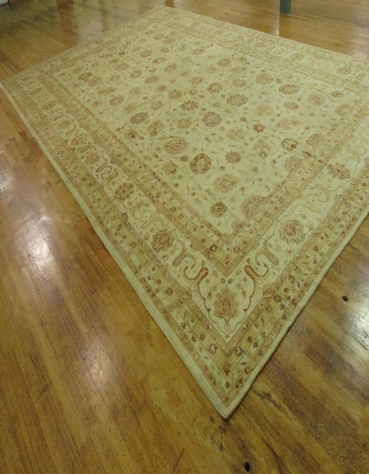 Detail image of 16' 11 x 25' 6  Hand Knotted Peshawar Ziegler Oriental Rug