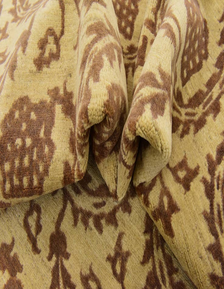 Detail image of 8' x 11' 2  Hand Knotted Peshawar Ziegler Rug