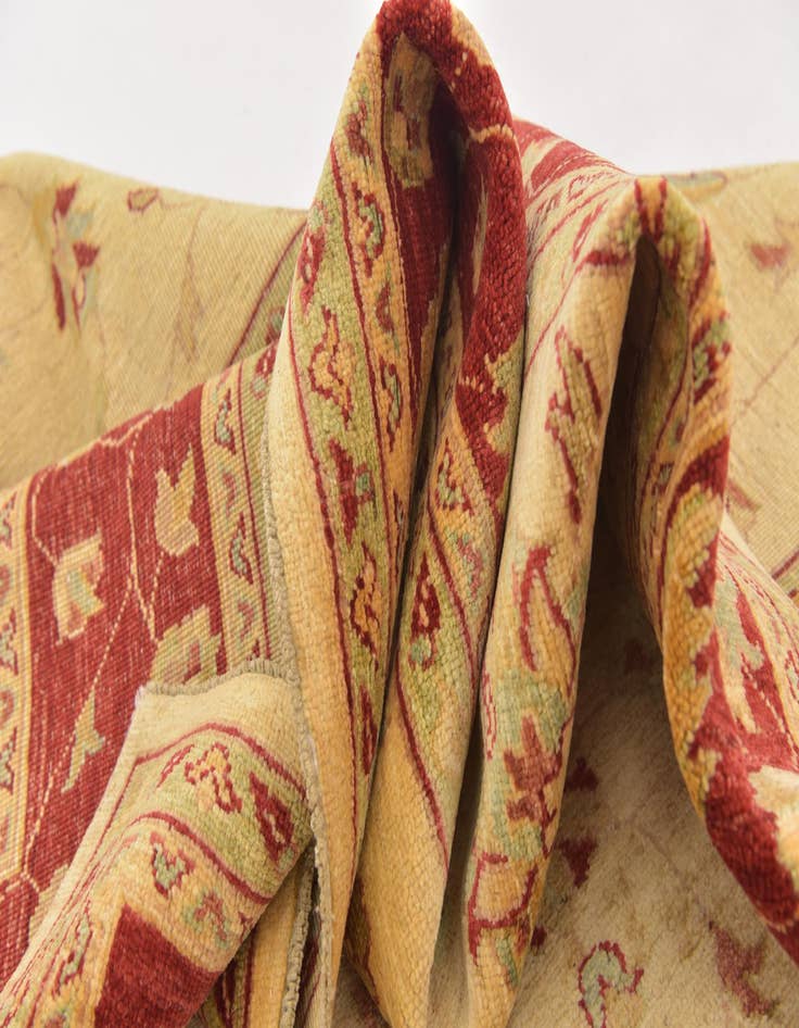 Detail image of 6' 6 x 8' 9  Hand Knotted Peshawar Ziegler Rug