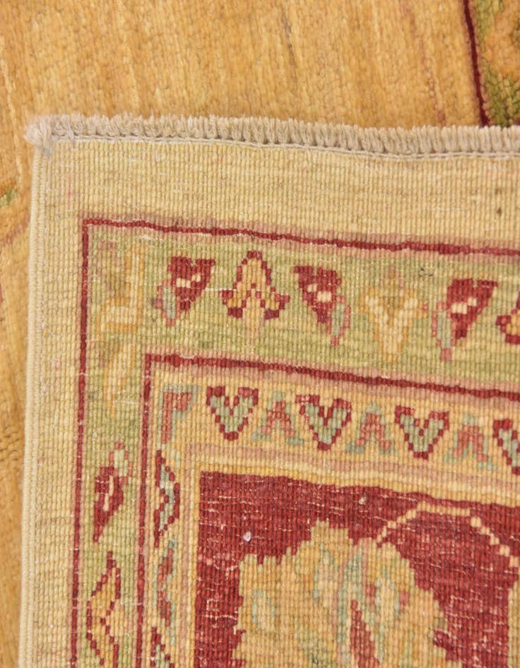 Detail image of 6' 6 x 8' 9  Hand Knotted Peshawar Ziegler Rug