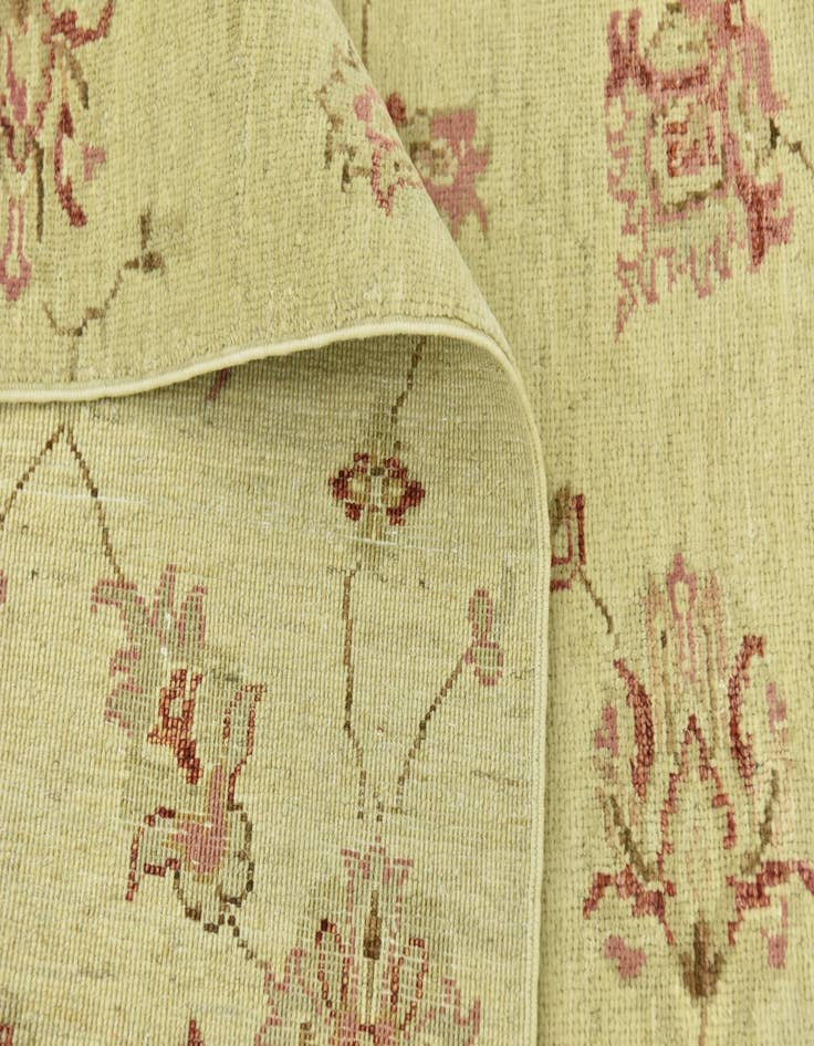 Detail image of 5' 7 x 7' 10  Hand Knotted Peshawar Ziegler Rug