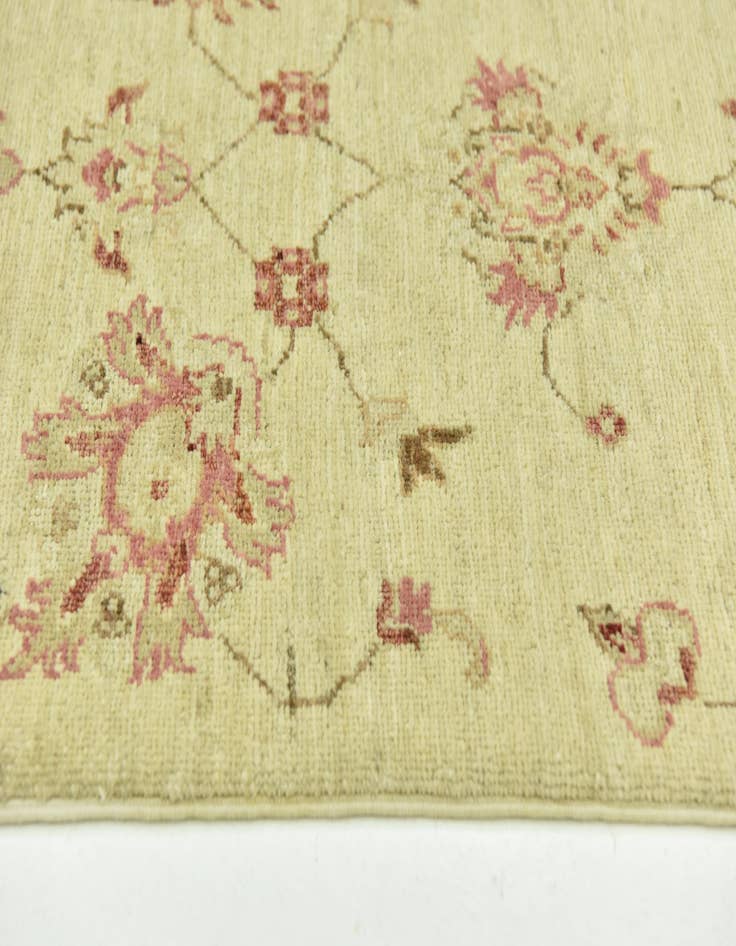 Detail image of 5' 7 x 7' 10  Hand Knotted Peshawar Ziegler Rug
