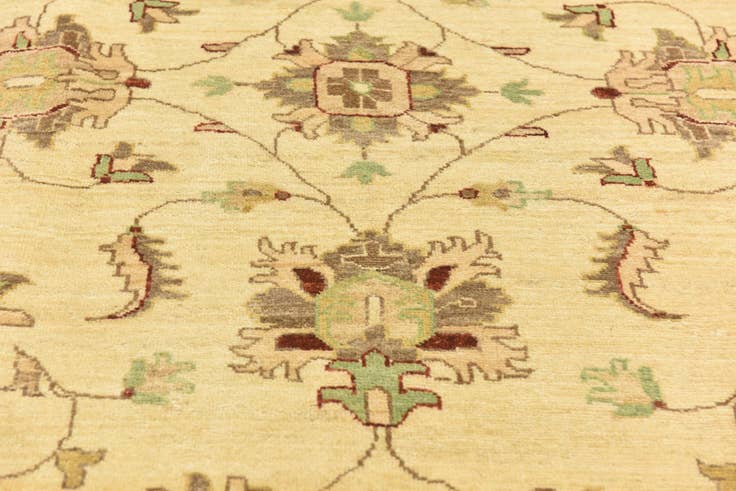 Detail image of 6' 11 x 9' 5 Hand Knotted Peshawar Ziegler Rug