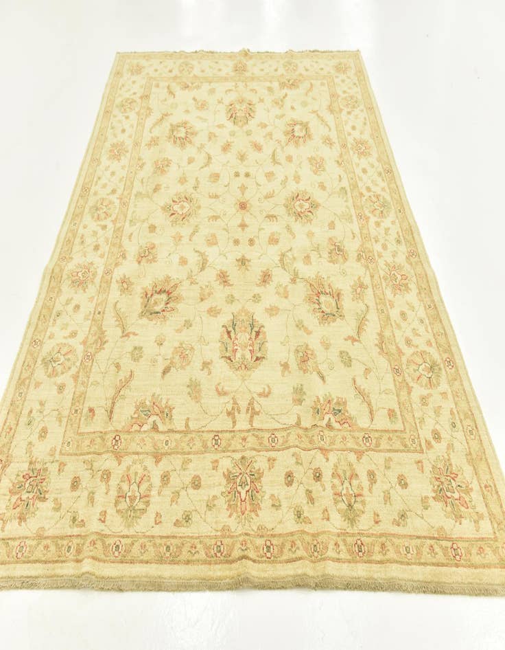 Detail image of 6' 6 x 9'  Hand Knotted Peshawar Ziegler Rug