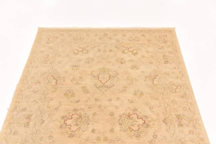 Detail image of 4' x 6' 1 Hand Knotted Peshawar Ziegler Rug