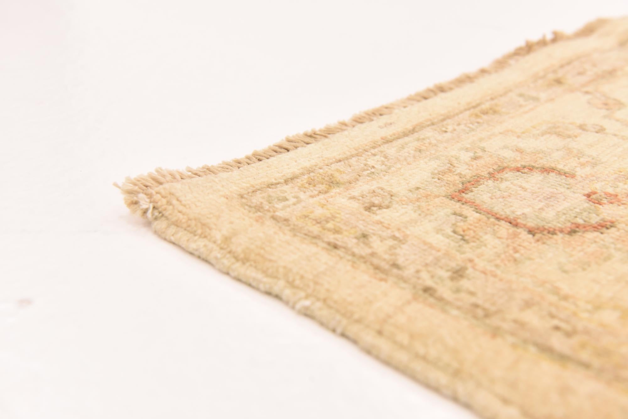 4' 1 x 6' Hand Knotted Peshawar Ziegler Rug