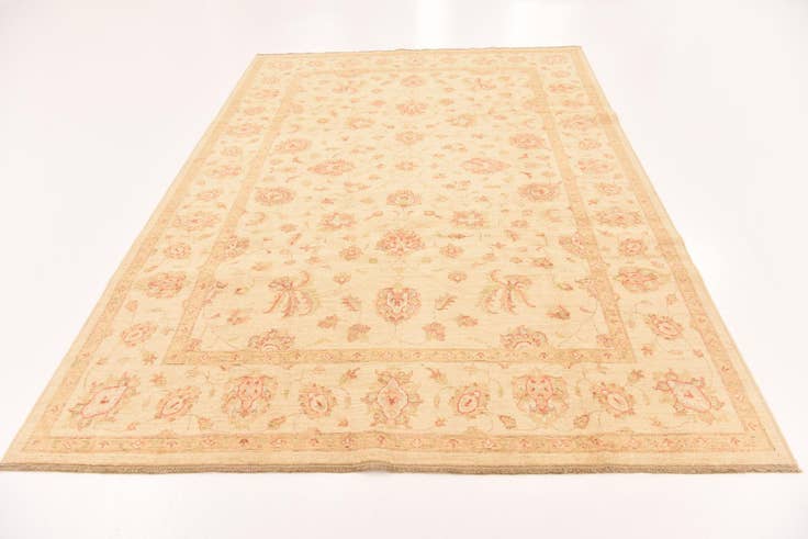 Detail image of 6' 8 x 9' 6 Hand Knotted Peshawar Ziegler Rug
