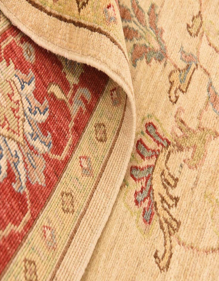 Detail image of 5' 1 x 6' 9  Hand Knotted Peshawar Ziegler Rug