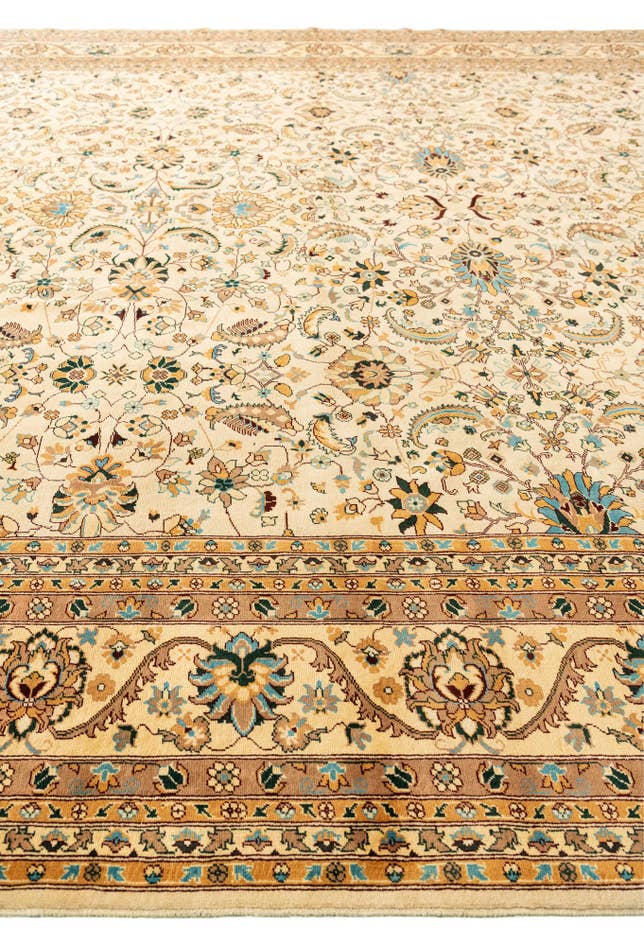 Detail image of 13' x 20' 6 Hand Knotted Peshawar Ziegler Rug