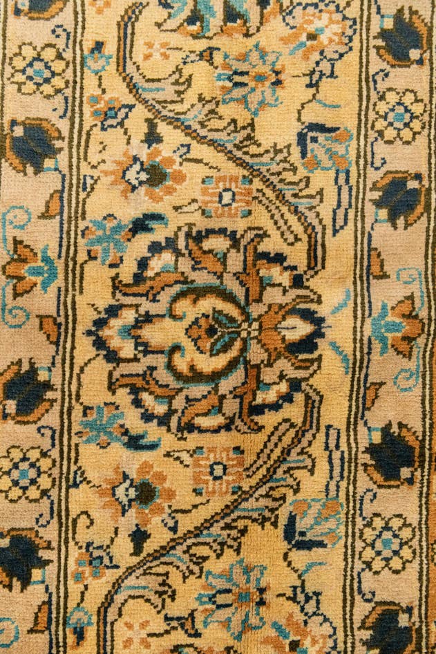 Detail image of 16' 9 x 31' 4 Hand Knotted Peshawar Ziegler Rug