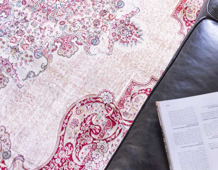 5' x 7' 5 Qom Bamboo Silk Rug