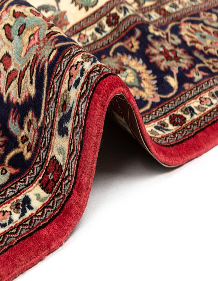 Detail image of 6' 9 x 9' 8 Hand Knotted Qom Persian Rug