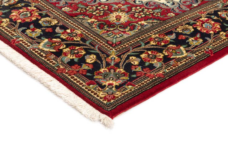 Detail image of 4' 9 x 7' Qom Rug
