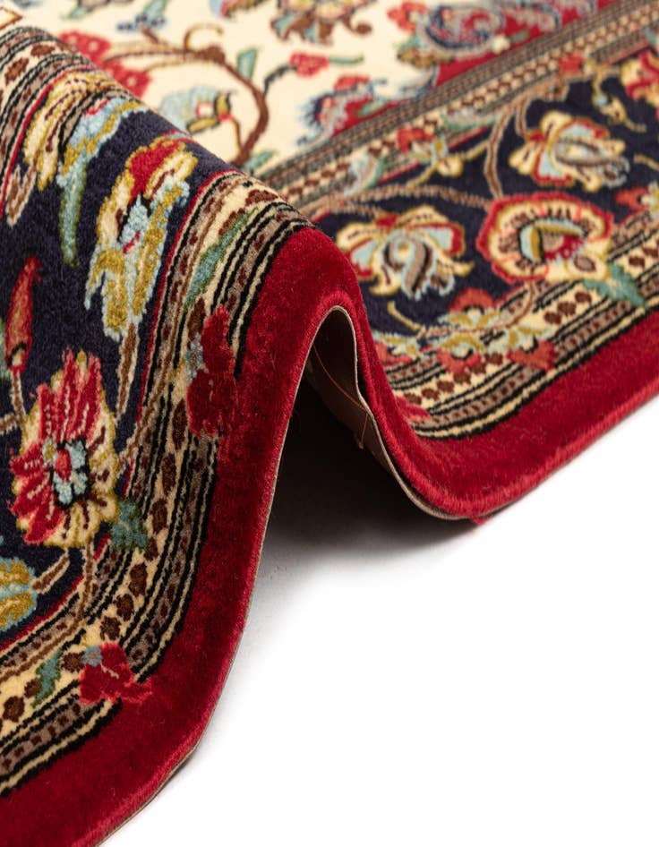 Detail image of 4' 9 x 7' Qom Rug