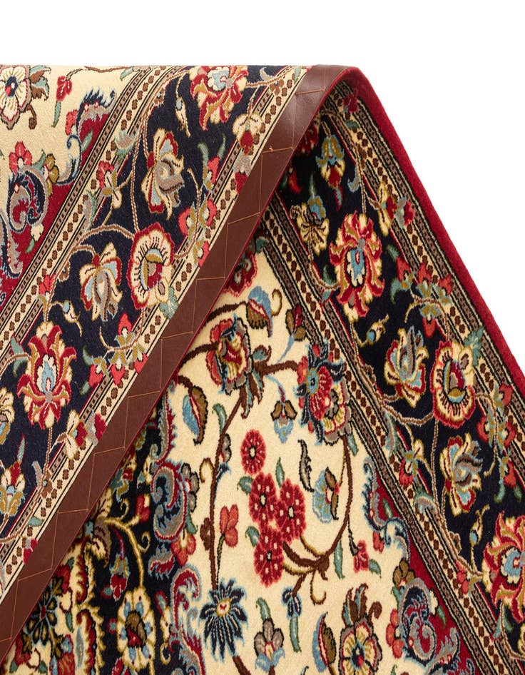 Detail image of 4' 9 x 7' Qom Rug