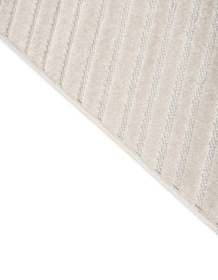Detail image of 7' 10 x 10'  Washable Sabrina Soto Indoor / Outdoor Rug