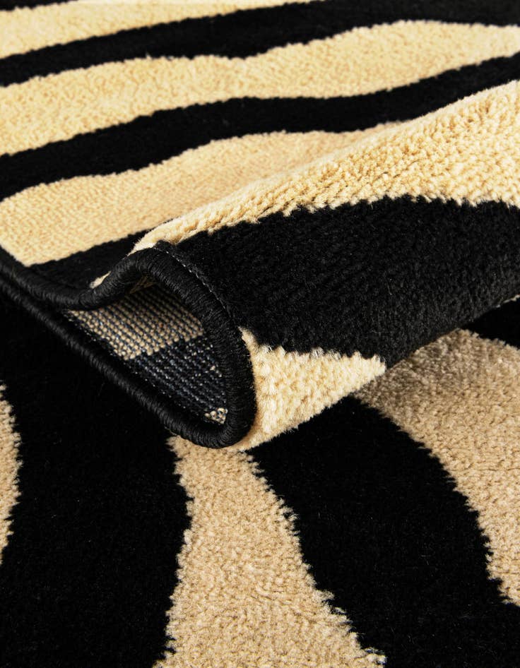 Detail image of 9' x 12' Safari Rug