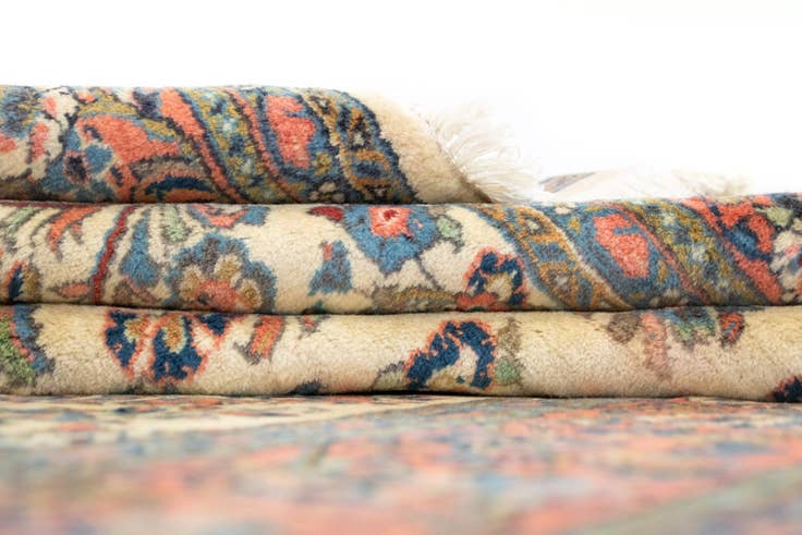 Detail image of 6' 7 x 9' 8 Hand Knotted Sarough Persian Wool Rug