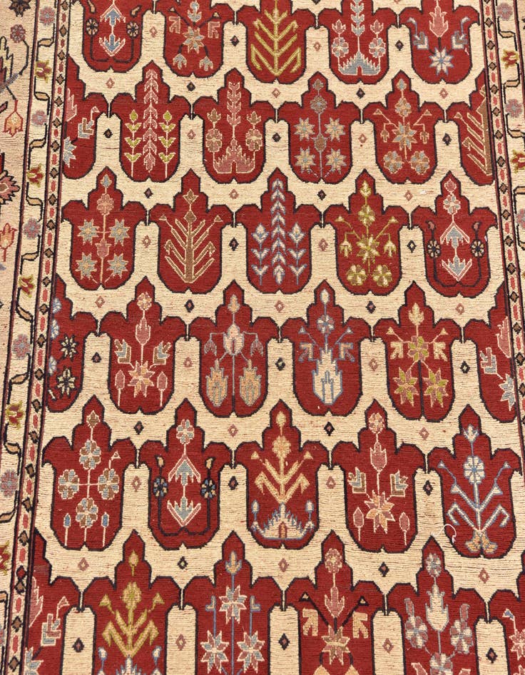 Detail image of 4' 3 x 6' 4  Hand Knotted Sirjan Persian Wool Rug