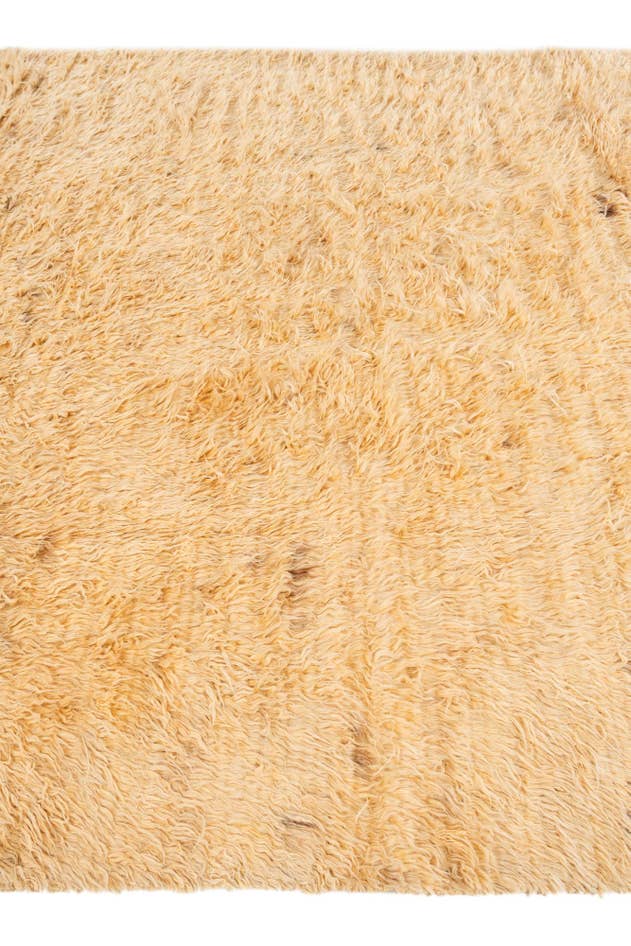 Detail image of 6' 7 x 9' 7 Hand Knotted Solid Shag Wool Rug