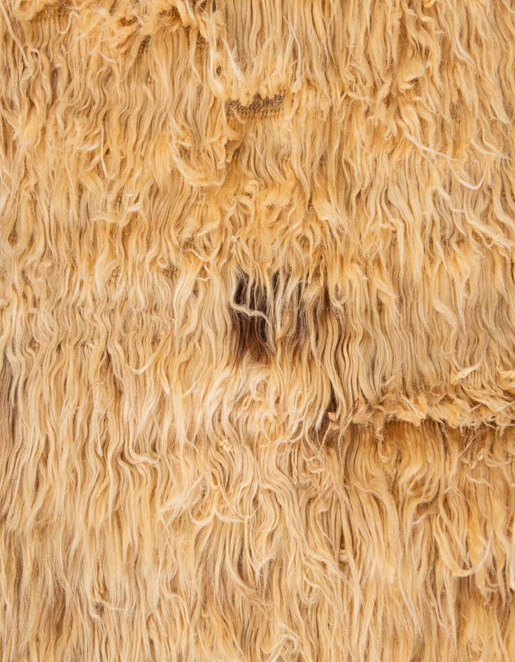 Detail image of 6' 7 x 9' 7  Hand Knotted Solid Shag Wool Rug