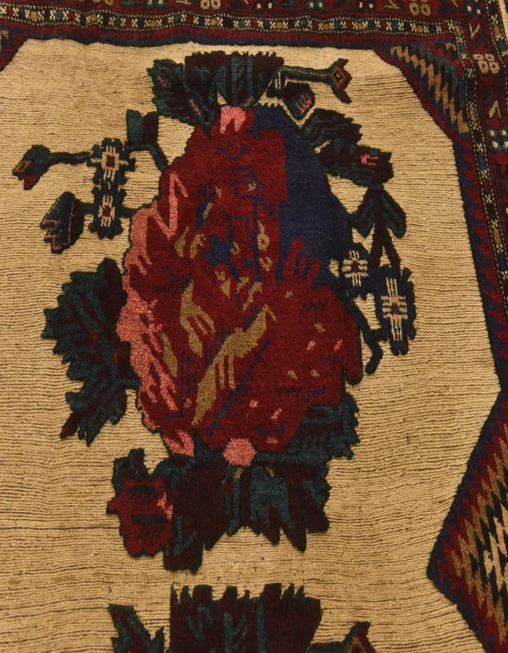 Detail image of 6' 8 x 9' 2 Hand Knotted Sumak Wool Rug