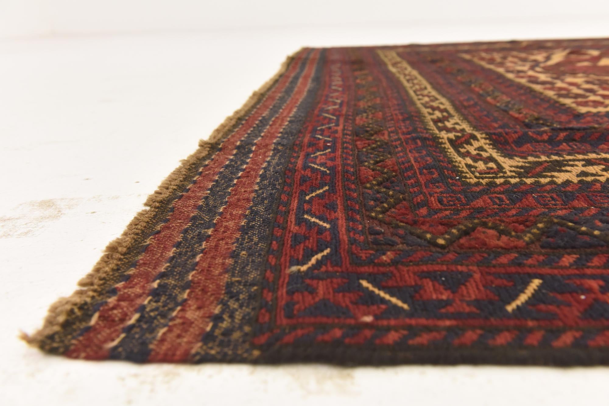 195cm x 275cm Hand Knotted Sumak Wool Rug