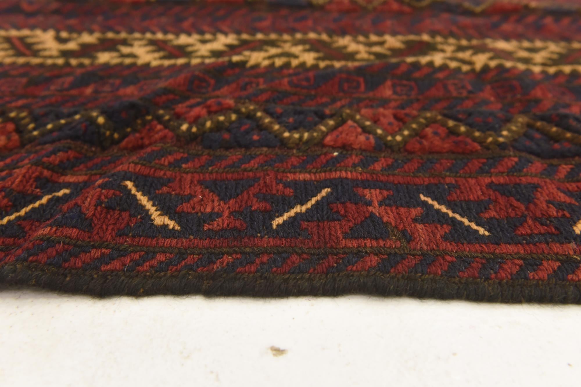195cm x 275cm Hand Knotted Sumak Wool Rug