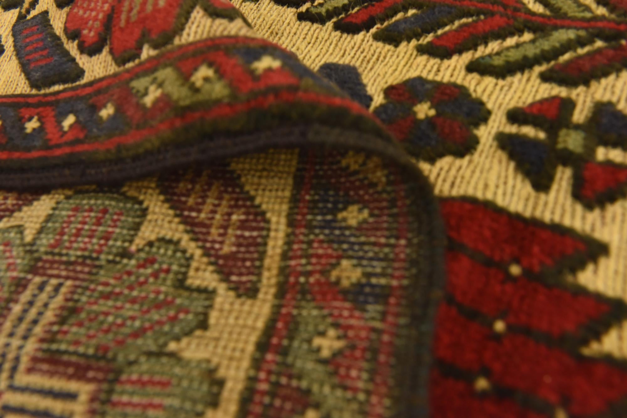 4' 4 x 5' 7 Hand Knotted Sumak Wool Rug