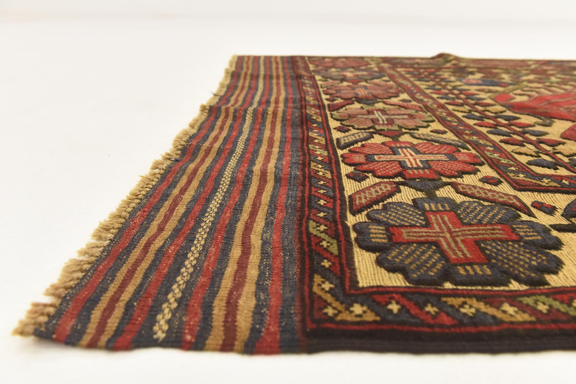 4' 4 x 5' 7 Hand Knotted Sumak Wool Rug