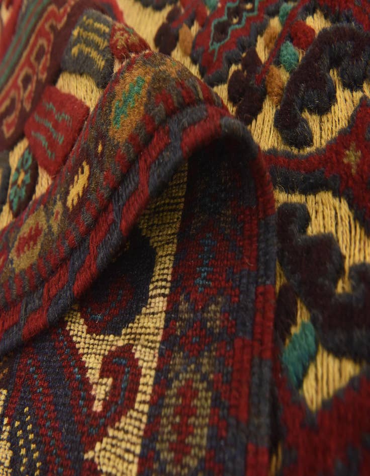 Detail image of 4' 2 x 6'  Hand Knotted Sumak Wool Rug