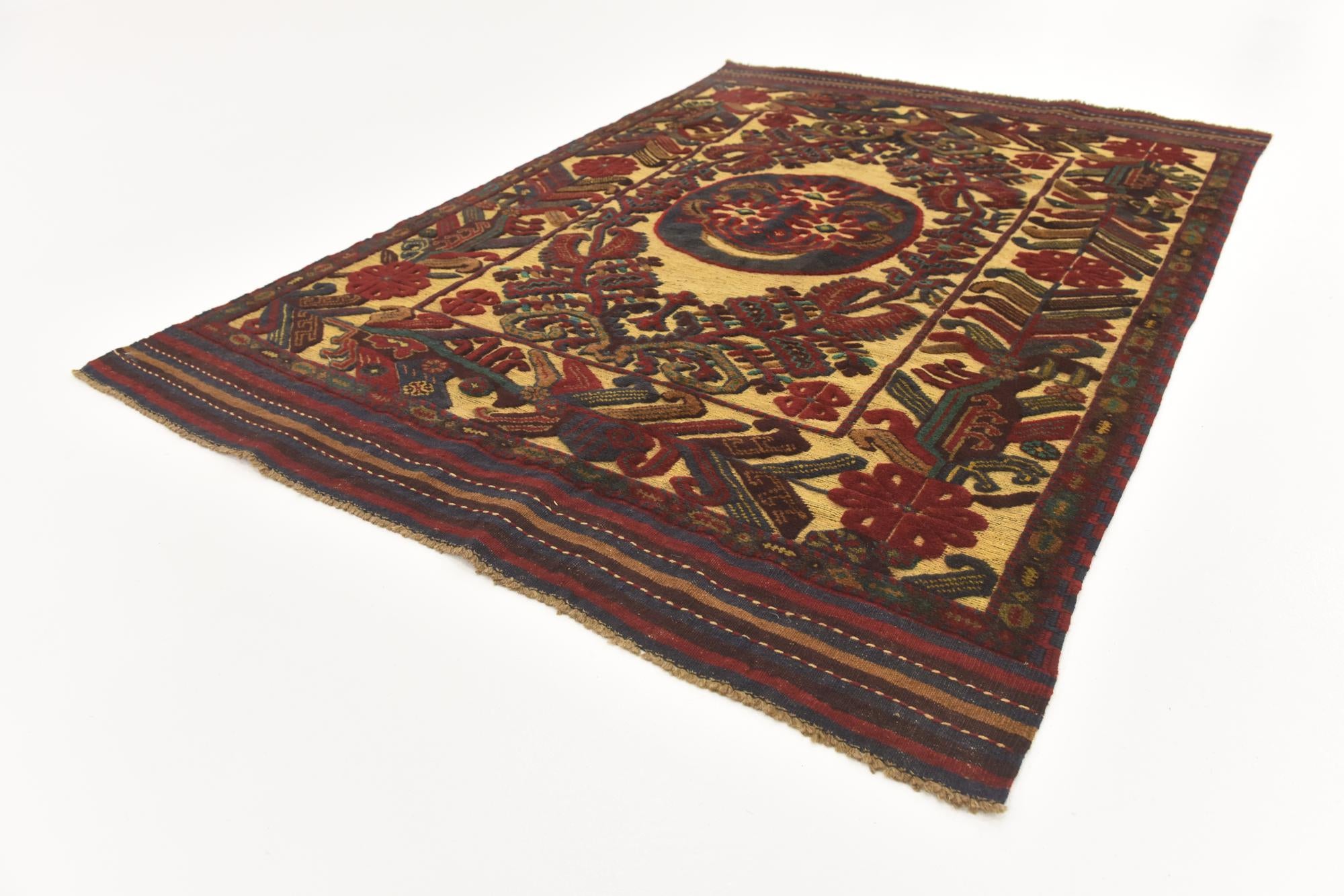 4' 2 x 6' Hand Knotted Sumak Wool Rug